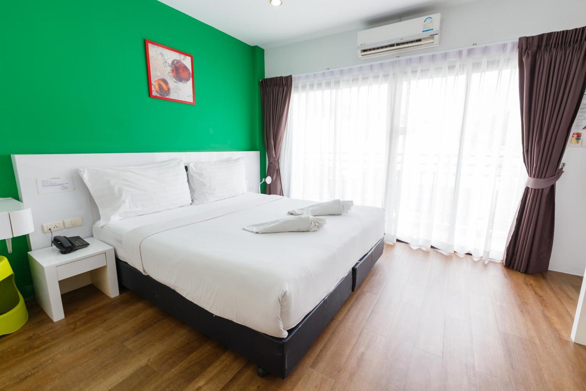 Hotel The Frutta Boutique Patong Exterior foto