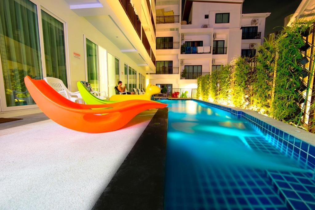 Hotel The Frutta Boutique Patong Exterior foto