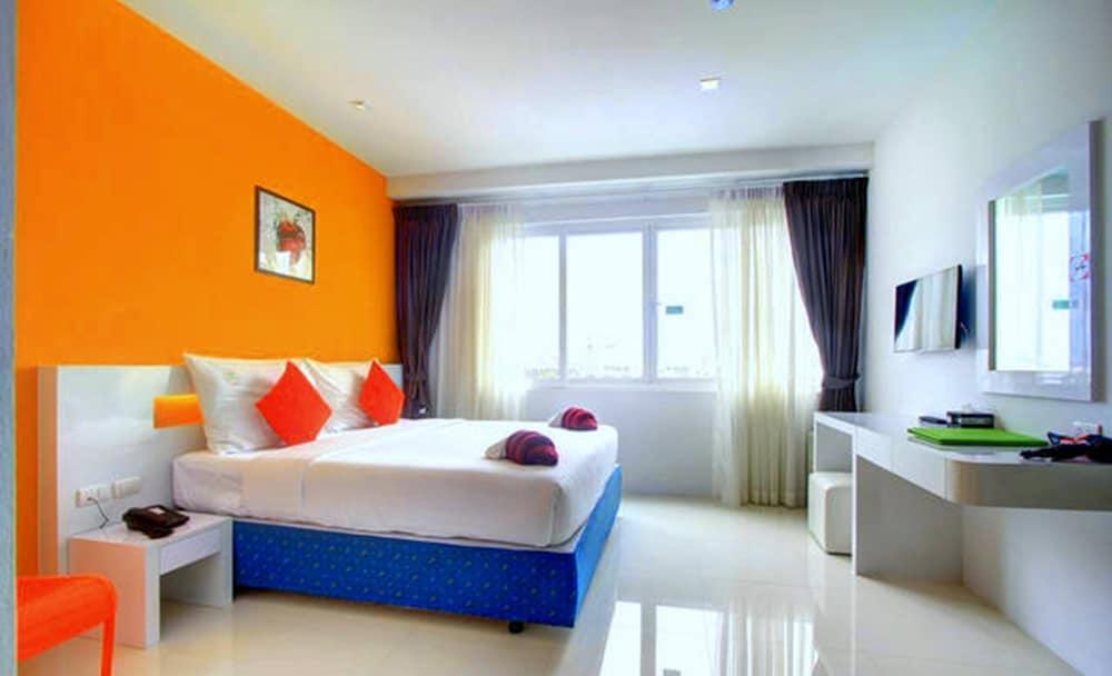 Hotel The Frutta Boutique Patong Exterior foto